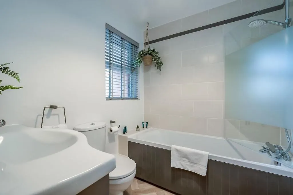Central Belfast Apartments Chill R&R 0*,  United Kingdom