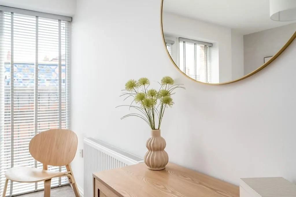 Central Belfast Apartments Chill R&R 0*,